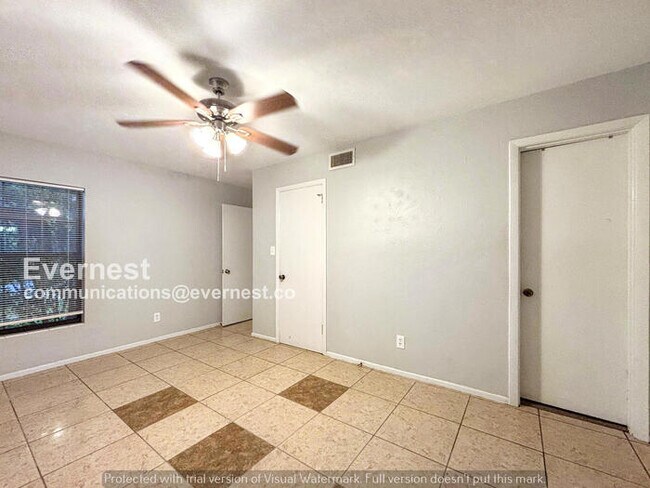 Photo - 1903 S Cedar Ave