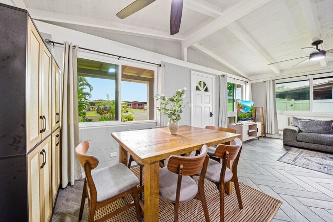 Photo - Fully Furnished 3 Bedroom 2 Bath Fully Renovated Home- Includes Utilities