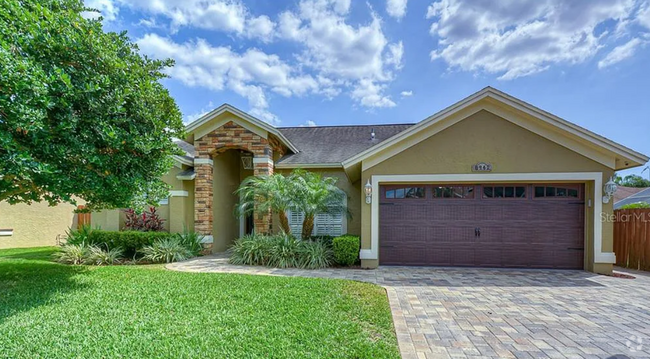 Building Photo - 4 bed, 2 bath pool home in Citrus Park