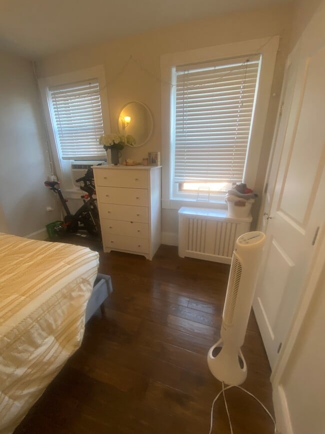 Building Photo - Symphony Apartments