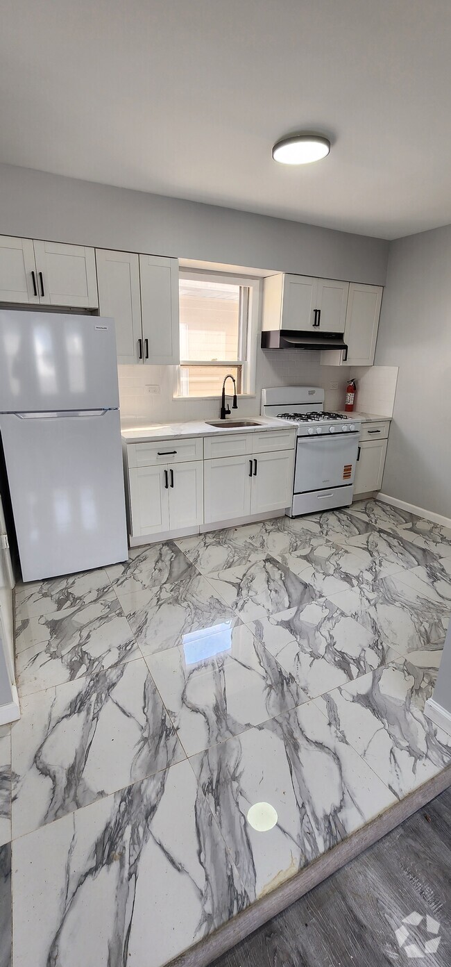 Building Photo - 1760 Winfield St Unit #2 Rental