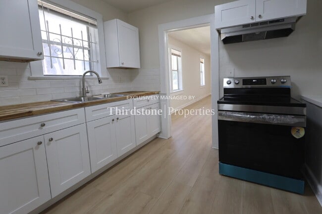 Photo - 1502 Fairfax St