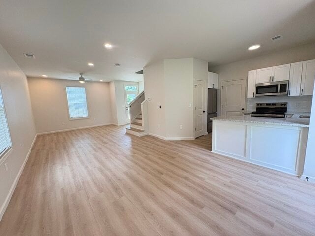 215 W Chappell St