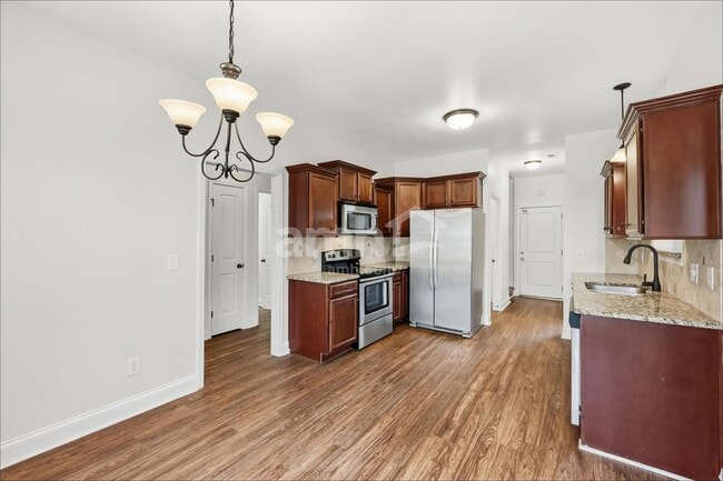 3626 Sweetbriar Ave
