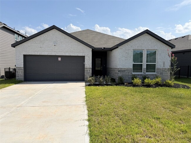 Building Photo - 16072 Tallis Dr