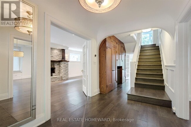 Photo - 15 Pine Crescent