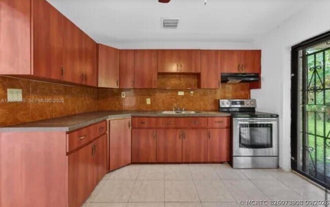 Photo - 11120 NW 6th Ave