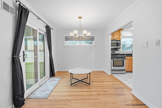 Photo - 300 Abbott Rd