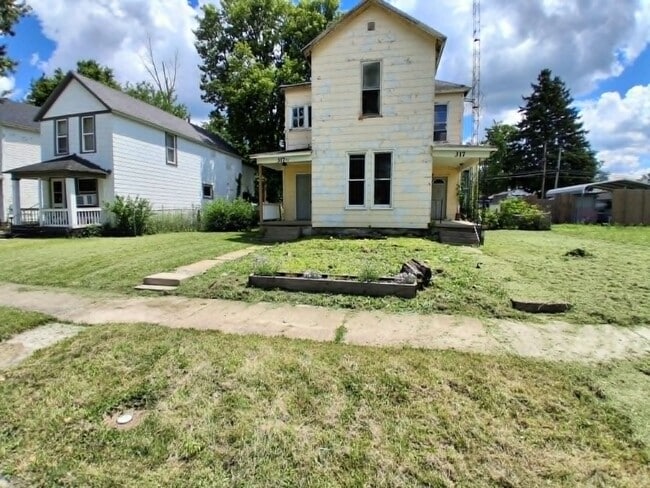 Photo - 317 SW 3rd St