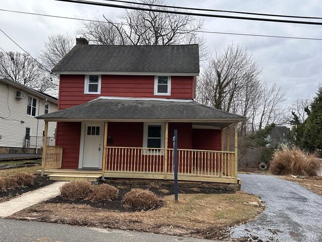 Building Photo - 12 Canyon St