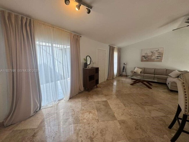 Photo - 332 NW 47th Ave