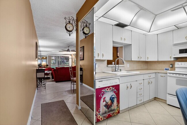 Photo - 2505 Antigua Terrace Unit M1