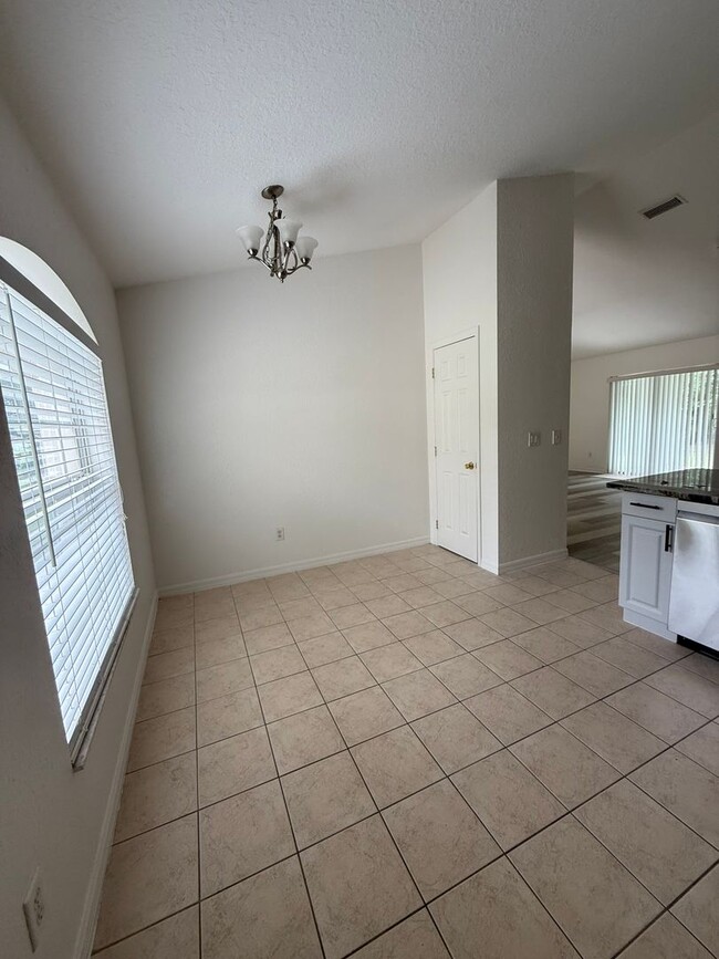 Photo - 8161 SW 128 Loop