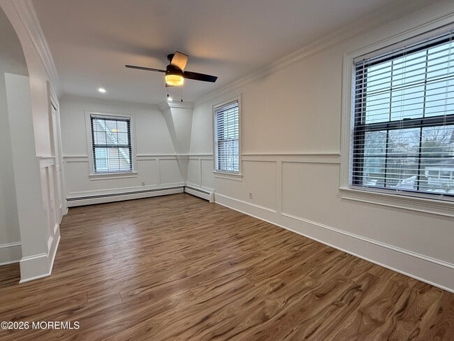 Photo - 304 Lareine Ave