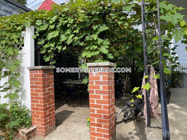 Photo - 34 Mason St Unit 1