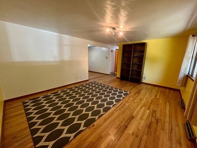 Photo - 3 Bedroom ranch w/ garden in the Heart of Longmont!