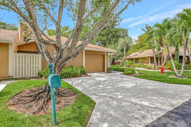 22312 Whistling Pines Ln
