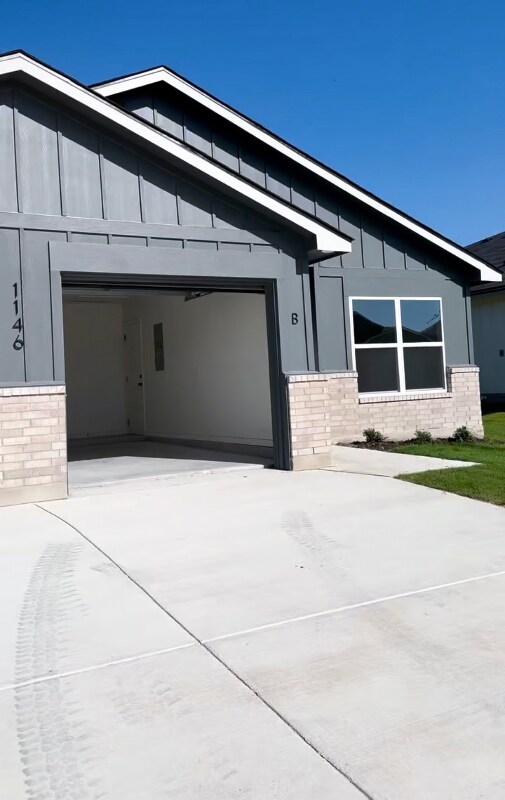 Photo - 1146 Lindsey Dr Unit B