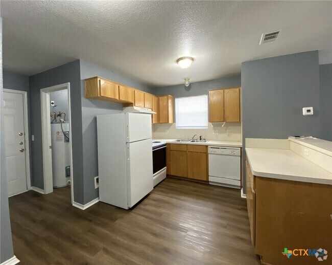 Building Photo - 4102 Nadine Dr Rental