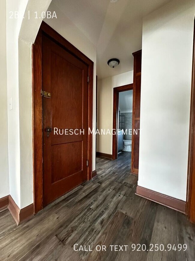 Recently Renovated 2 Bedroom 1 Bath Upper Apartment Unit Upper