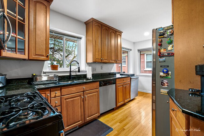 Photo - 5844 N Lacey Ave