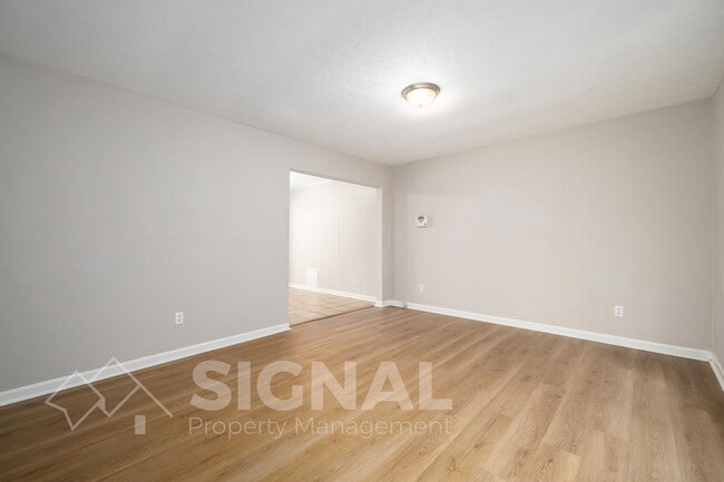 Photo - 3916 39th St N