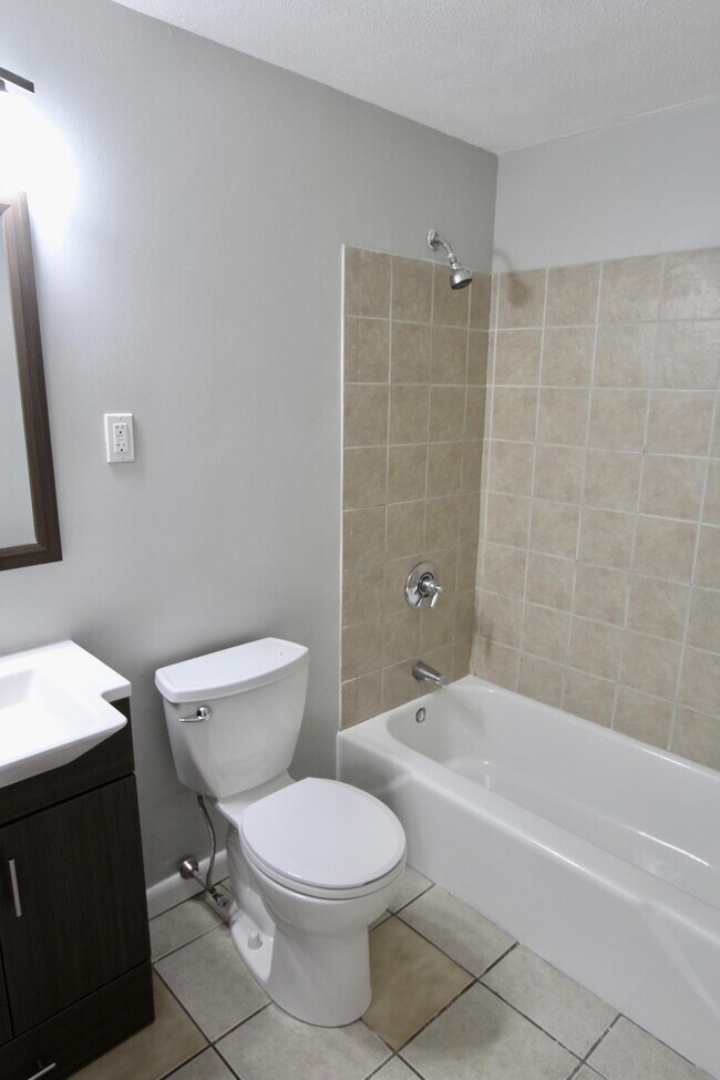 Photo - 627 Beach St Unit 2R