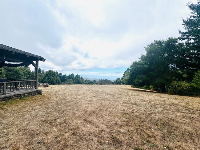 Majestic Farmhouse Retreat on 39 Acres wit... - Majestic Farmhouse Retreat on 39 Acres wit...