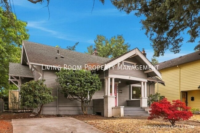 Photo - 7504 SE Woodstock Blvd