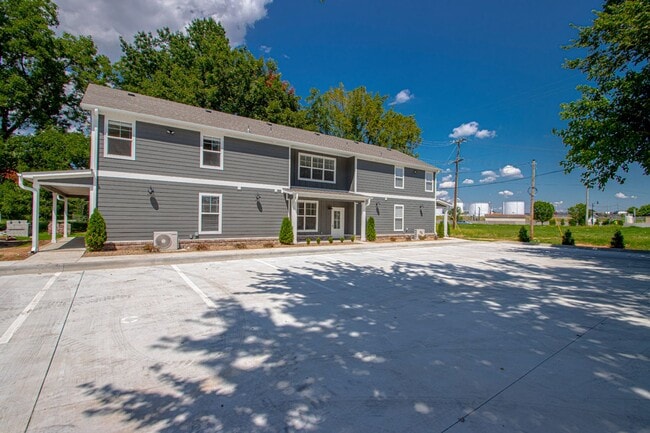 312 Parker St