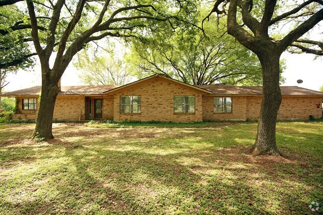 Building Photo - 11813 28th St Rental