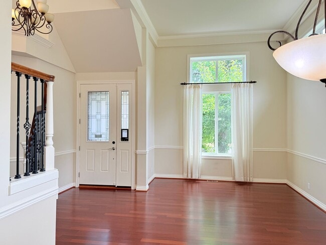 Photo - Spacious 5 Bedroom Home with A/C, Den, Waterfall in Prime Kenmore Cul-de-Sac