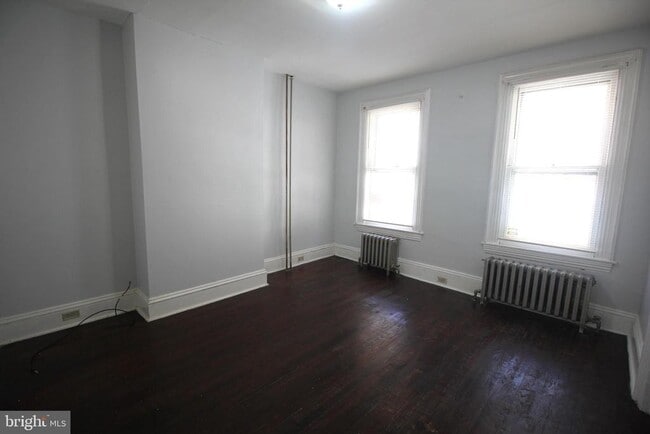 Photo - 417 Elmer St