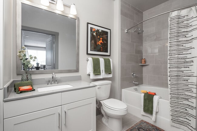 Broadstone Vintage Park apartments — community photo