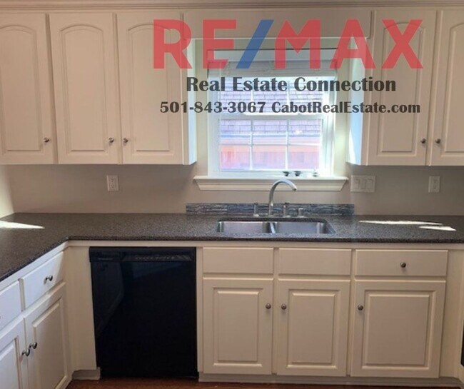 Photo - Sorry No Smoking/Vaping and Pets Permitted...