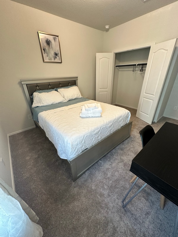 Photo - 1 Bollardpoint Ln