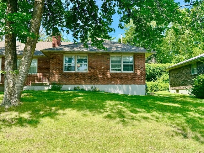 Building Photo - Ditzler Duplex Unit 5404 Rental