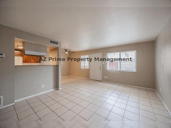 Photo - 5041 N 39th Dr