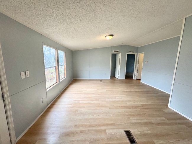 Photo - 3913 37th Ave N