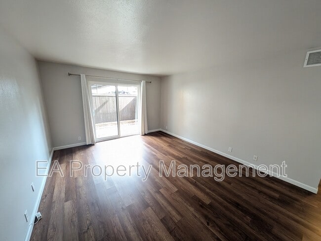 Photo - 1601 Pennsylvania St NE