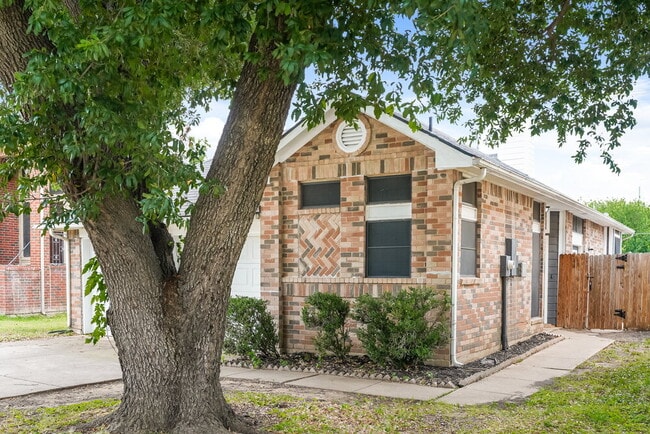 Photo - 1307 Jasmine Dr