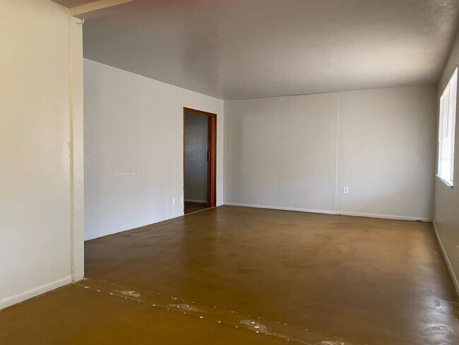Photo - Tempe Duplex 3 Bed - 1.75 Bath