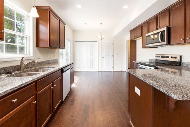 Photo - Spacious 4 Bedroom 2.5 Bath Home