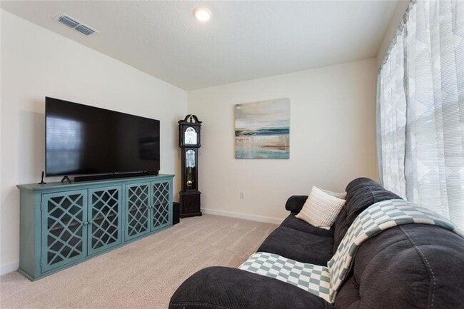 Photo - 421 Chayne Pl