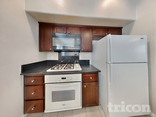 Photo - 5372 Flowing Spring St