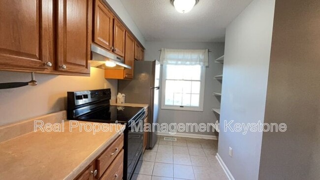 Photo - 231 Shadowlawn Cir