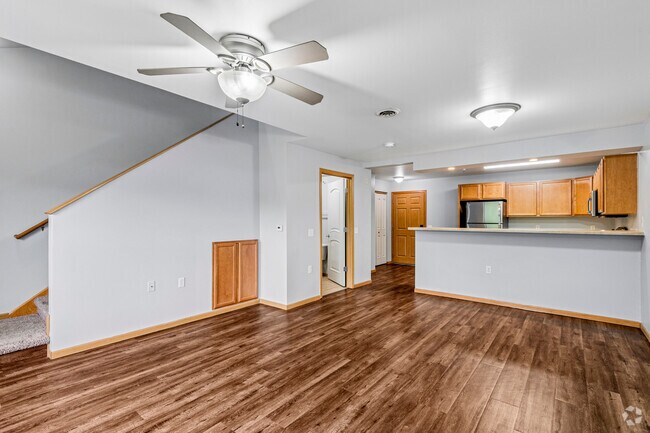 1BR, 1.5BA - 838SF - Living Room