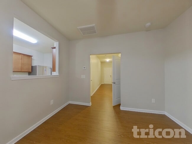 Photo - 2058 Aragon Lane