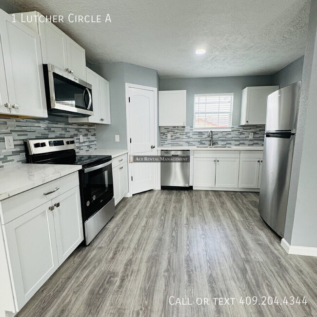 Photo - 1 Lutcher Circle A