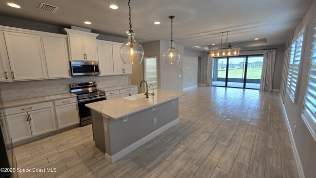 Photo - 2327 Kamin Dr